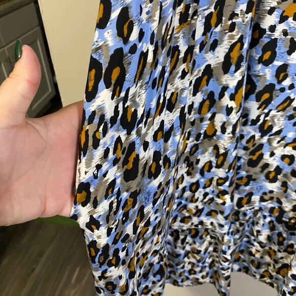 Buenos Ninos Lightweight Animal Print Strappy Summer Dress with Pockets Sz XXL - Picture 3 of 7